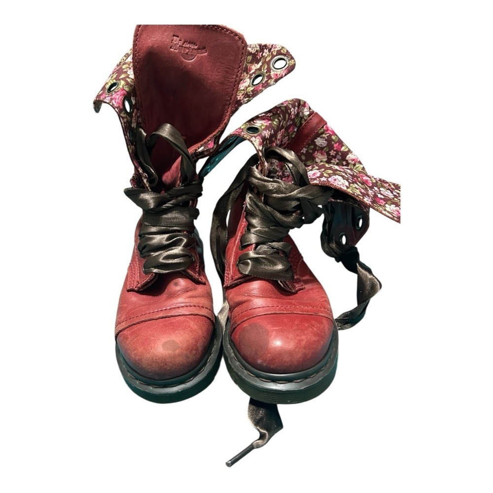 Dr. Martens, Triumphant Boots with Floral Fold-Over - Picture 2 of 12